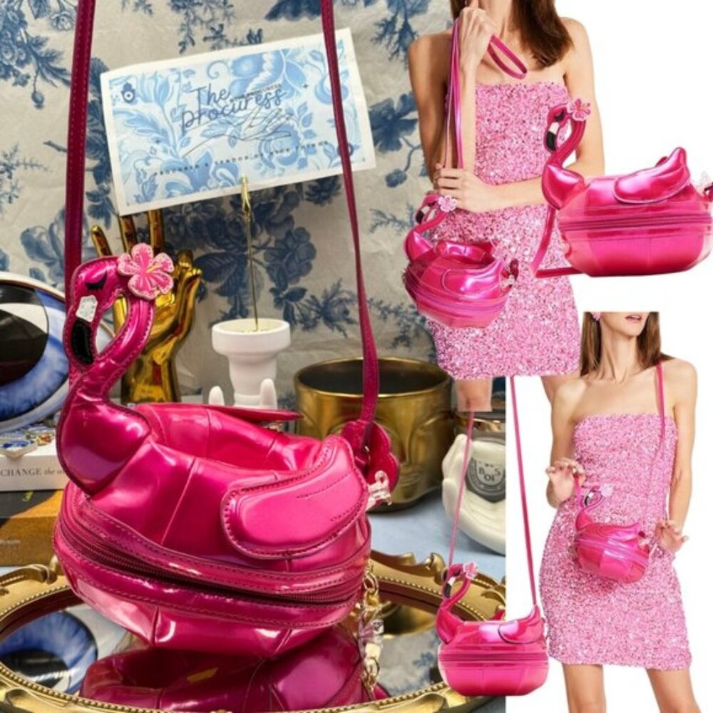 🆕 BETSEY JOHNSON 🧿NWOT Hot as Flock Pink Flamingo Novelty Kitsch Crossbody Bag